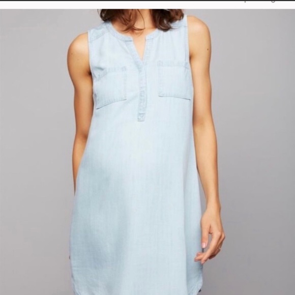 A Pea in the Pod sleeveless light denim dress NWT - Picture 2 of 8